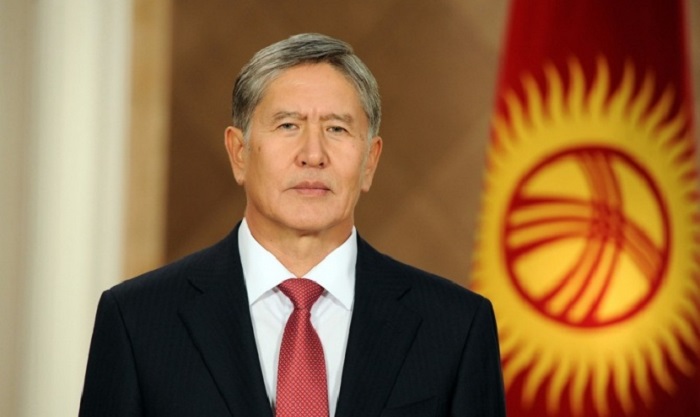 Kyrgyz president signs decree on government’s resignation 